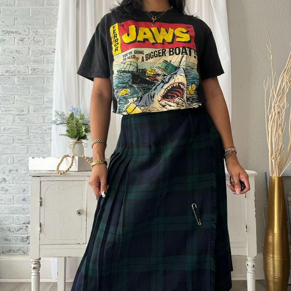 Pleated Skirt, Perfect for my fashionistas! - Picture 2 of 13